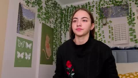 Snapshot of fit_girlfriend chatting on 12-16-25, 04:28 Ashle online show from 12-16-25, 04:28