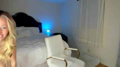 Jamie or Frisky  online show from 12-08-24, 12:07