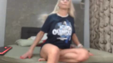 Snapshot of fitbarbiedoll chatting on 02-12-25, 02:54 FitBarbieDoll online show from 02-12-25, 02:54