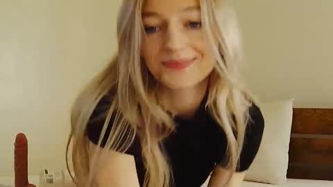 flowergirl online show from 11-07-25, 07:58