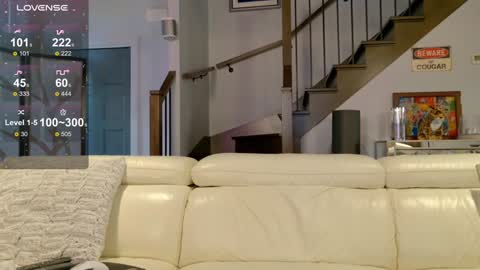 Snapshot of fitcougarcb chatting on 11-19-25, 05:46 Bianca online show from 11-19-25, 05:46