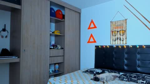 Elias Valencia online show from 02-02-25, 03:17