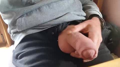 Snapshot of fiveforwilly1 chatting on 03-29-26, 10:04 Markus online show from 03-29-26, 10:04