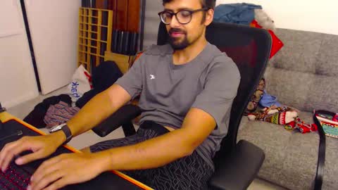 fizz6572 online show from 10-17-25, 06:21