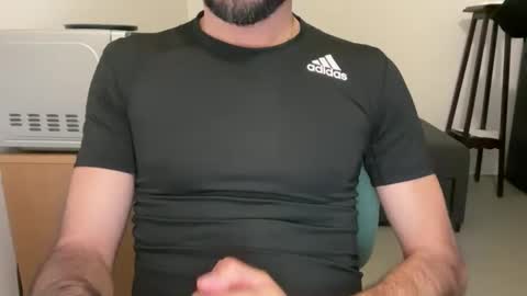 Snapshot of fla85 chatting on 11-24-25, 06:29 Fla is short for Flavio online show from 11-24-25, 06:29