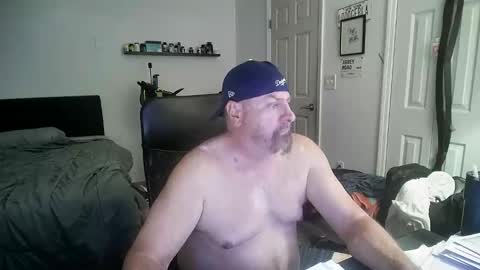 Florida guy online show from 10-29-25, 04:09