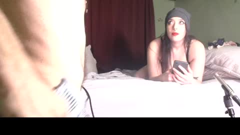 Flannel Dong online show from 11-08-25, 08:25