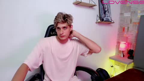 Snapshot of flaquito___ chatting on 04-06-26, 09:05 Flaquito online show from 04-06-26, 09:05