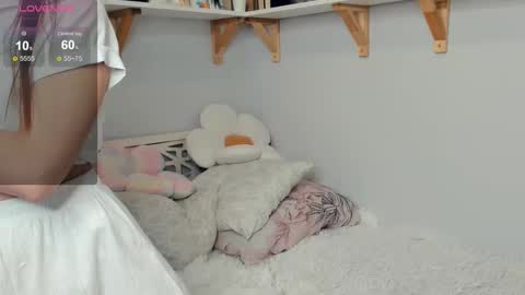 Cheryl 3 online show from 10-17-25, 10:18