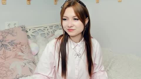 Cheryl 3 online show from 10-18-25, 11:33