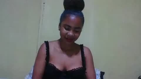 fleurissa online show from 10-20-25, 02:06