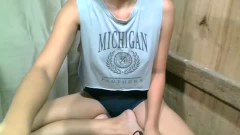 Angel online show from 02-19-25, 05:27