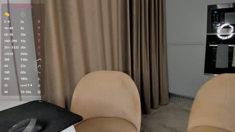 Emely  online show from 11-06-25, 02:07