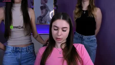 Snapshot of flora_ri chatting on 02-03-26, 10:20 just ask me online show from 02-03-26, 10:20