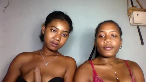Snapshot of florencia011 chatting on 03-07-25, 08:00 florencia011 online show from 03-07-25, 08:00