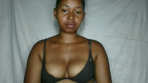 florencia011 online show from 11-22-25, 01:21