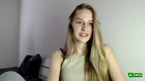 Snapshot of florisalberta chatting on 10-17-25, 12:30 Florisa online show from 10-17-25, 12:30