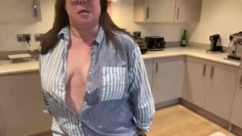 flossyishot online show from 02-20-26, 08:53