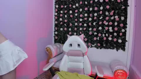 Dulce online show from 03-02-25, 01:05