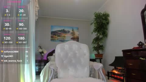 Snapshot of flower_nicole chatting on 09-26-25, 10:25 Nicole online show from 09-26-25, 10:25