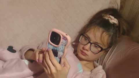 Snapshot of flowercandydoll chatting on 10-26-25, 10:47 say meow and send tip online show from 10-26-25, 10:47