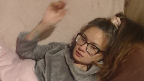 Snapshot of flowercandydoll chatting on 11-16-25, 08:25 say meow and send tip online show from 11-16-25, 08:25