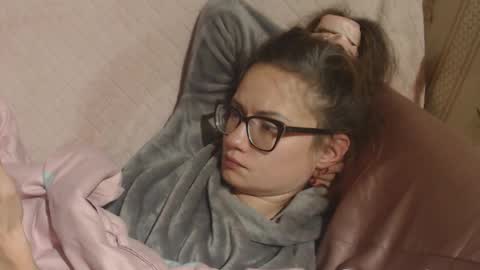 Snapshot of flowercandydoll chatting on 11-28-25, 12:46 say meow and send tip online show from 11-28-25, 12:46