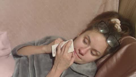 say meow and send tip  online show from 12-03-25, 09:13