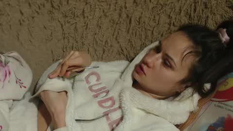 say meow and send tip  online show from 02-14-25, 02:54