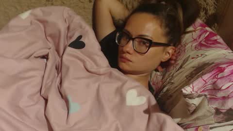 say meow and send tip  online show from 09-17-25, 05:36