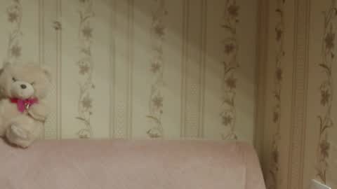 say meow and send tip  online show from 10-29-25, 05:36