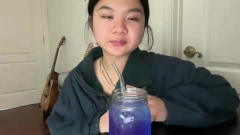 Snapshot of flowerlvr chatting on 01-21-25, 12:36 flowerlvr online show from 01-21-25, 12:36
