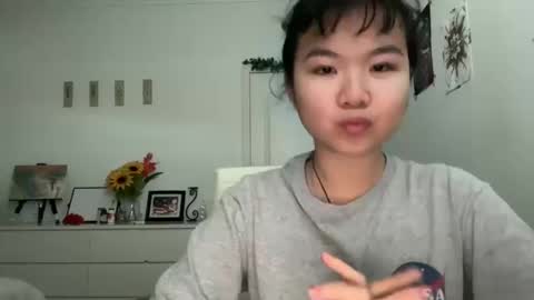 Snapshot of flowerlvr chatting on 01-29-25, 10:11 flowerlvr online show from 01-29-25, 10:11