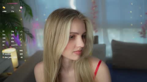 Adeline online show from 01-22-25, 11:23