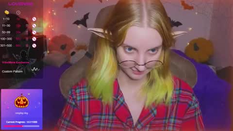 Agatha online show from 10-22-25, 03:34