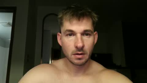 fluffycake01 online show from 11-30-25, 10:19