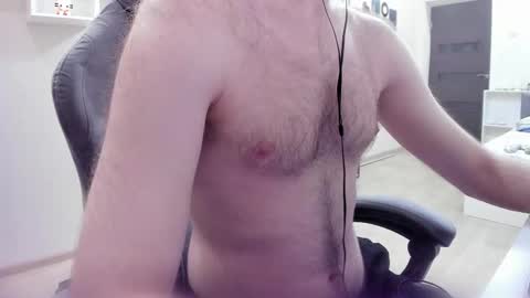 Snapshot of fluffycat_ chatting on 03-08-25, 01:47 fluffycat online show from 03-08-25, 01:47