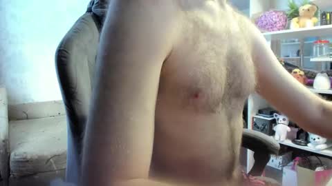 Snapshot of fluffycat_ chatting on 11-16-25, 09:37 fluffycat online show from 11-16-25, 09:37