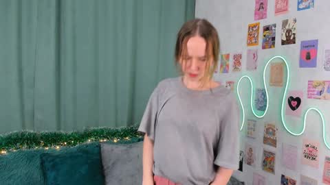 Polly online show from 12-26-24, 10:20