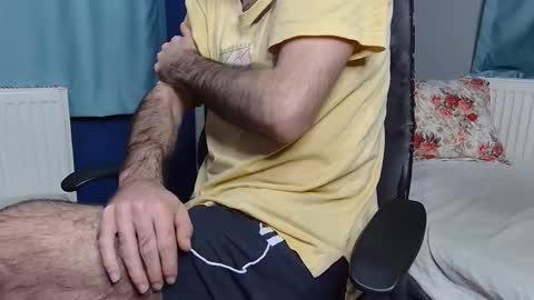 Snapshot of flycb chatting on 11-15-25, 06:59 Fly online show from 11-15-25, 06:59