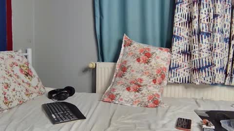 FlyDirty online show from 10-09-25, 03:43