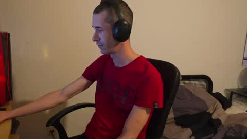 flyhigh92 online show from 04-12-26, 11:54