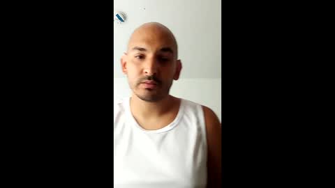 Snapshot of fn389 chatting on 04-16-26, 12:33 Frank online show from 04-16-26, 12:33