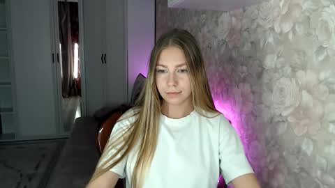 Snapshot of fofhcf chatting on 10-23-25, 01:54 Molli Ready for any play with you. Hottest show in pvt Help a student earn big tokens online show from 10-23-25, 01:54