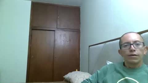fonzi_flores online show from 11-16-25, 12:44