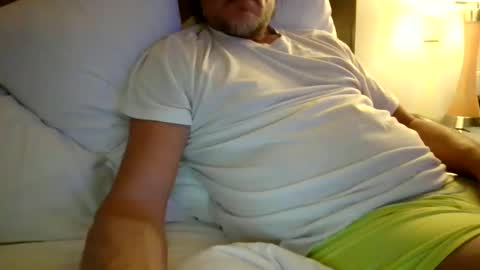 Snapshot of foodforcatfists chatting on 02-24-26, 04:43 foodforcatfists online show from 02-24-26, 04:43