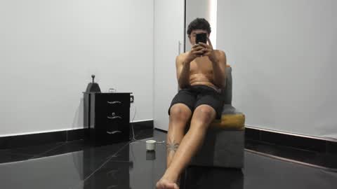 Snapshot of foot_master777 chatting on 02-26-25, 09:48 foot_master777 online show from 02-26-25, 09:48
