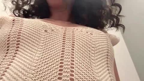 Snapshot of forbiddennvelvet chatting on 11-22-25, 08:52 forbiddennvelvet online show from 11-22-25, 08:52