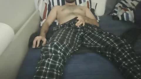 foreignladinireland online show from 11-28-25, 08:22