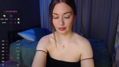 Snapshot of foreversmileme chatting on 02-16-25, 02:31 Julia online show from 02-16-25, 02:31